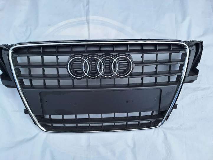 Audi A5 (2007 - 2011)  8T0853651E Верхняя решётка