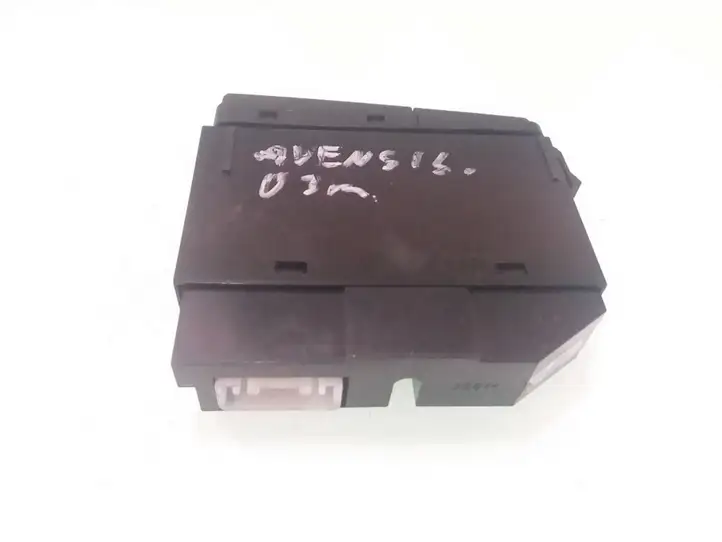 Toyota Avensis T250 (2003 - 2006) 8479005110D Кнопка обогрева стекла — фото 2