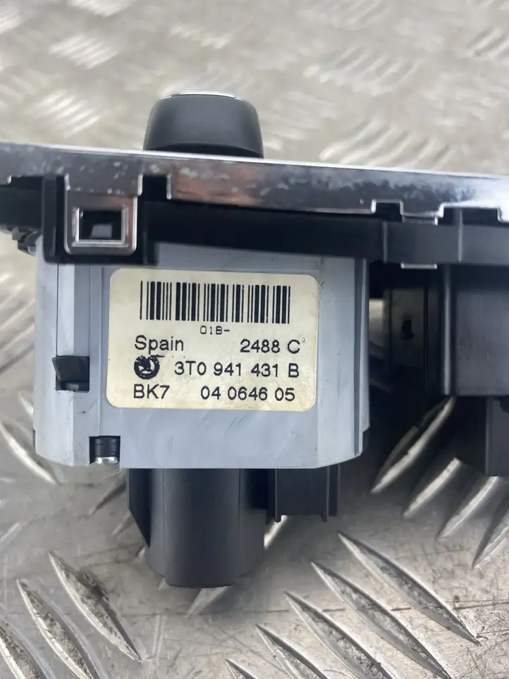 Skoda Superb B6 (3T) (2008 - 2015) 3T0941431B Включатель фонарей — фото 3
