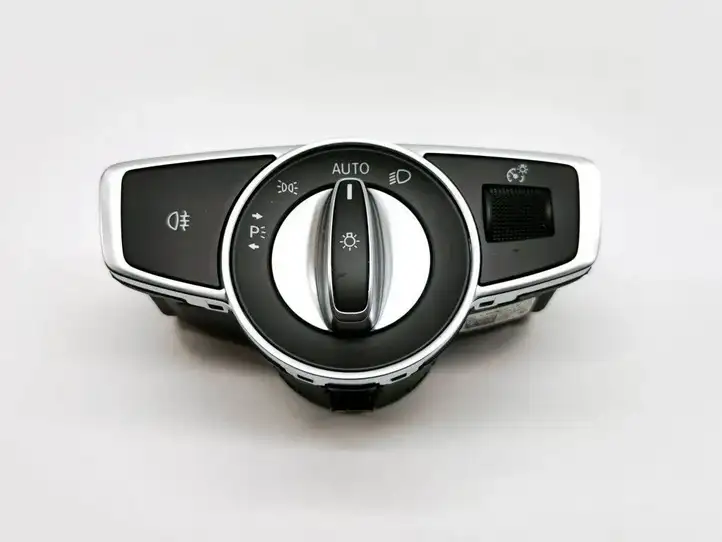 Mercedes-Benz EQC (2018 - ) A2059051810 Включатель фонарей — фото 1