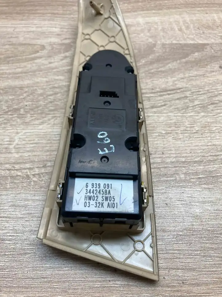 BMW 5 E60 E61 (2004 - 2010) 6939091 Кнопка стеклоподъемников — фото 5