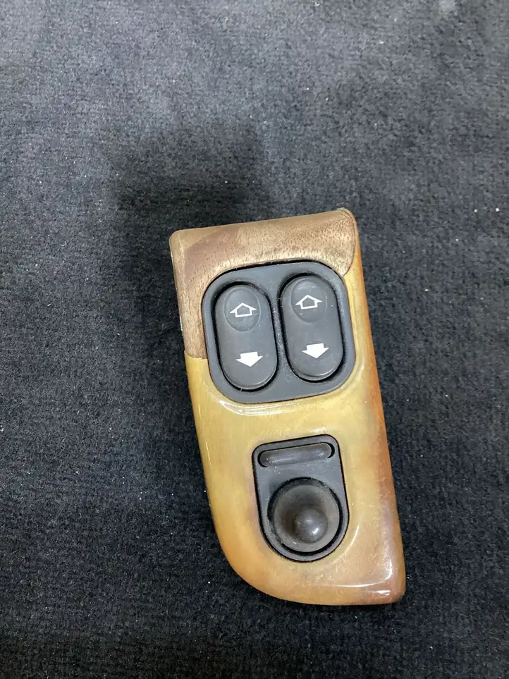 Jaguar XK8 - XKR (1996 - 2004) 2273203B Кнопка стеклоподъемников — фото 5