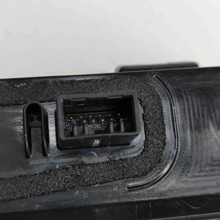 Honda CR-V (2022 - ) 341003A0H21 Кнопка закрытия багажника — фото 6
