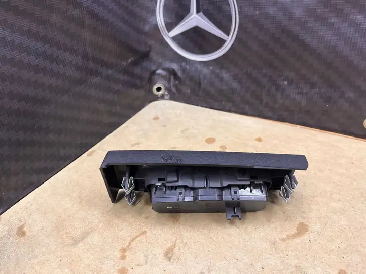 BMW 3 F30 F35 F31 (2012 - 2018) 9265305 Включатель фонарей — фото 5