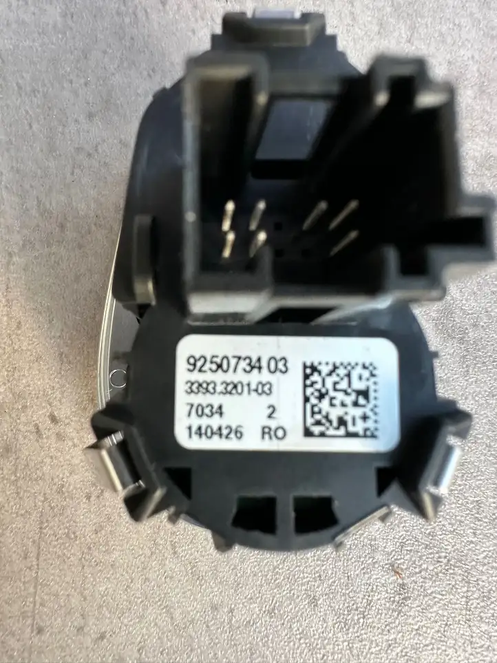 BMW 3 F30 F35 F31 (2012 - 2018) 3393320103 Включатель зажигания и стартера — фото 6