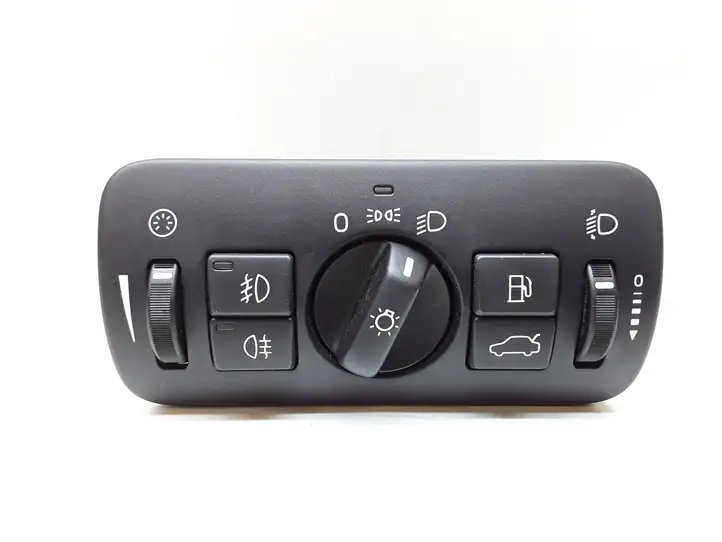 Volvo V70 (2007 - 2013) 30739415 Включатель фонарей — фото 1