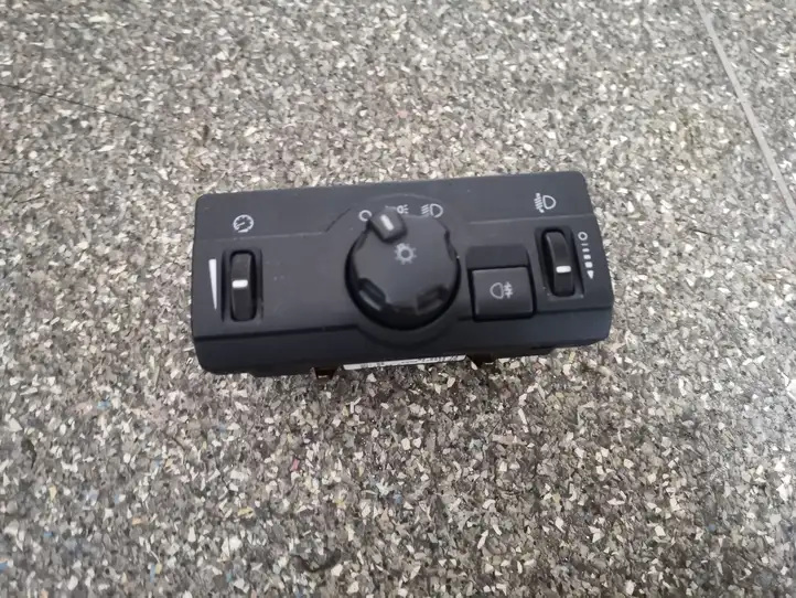 Land Rover Freelander 2 - LR2 (2006 - 2010) 6G9N13A024JE Включатель фонарей — фото 1