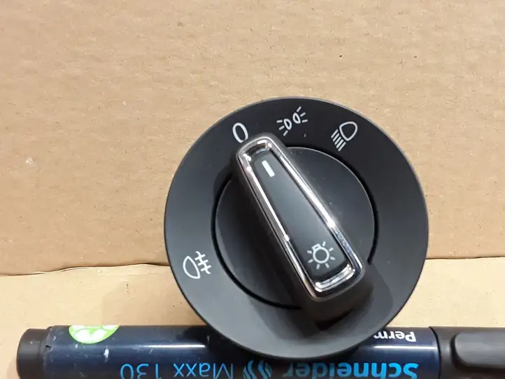 Seat Ibiza IV (6J,6P) (2008 - 2017) 5G0941431AJ Включатель фонарей — фото 1