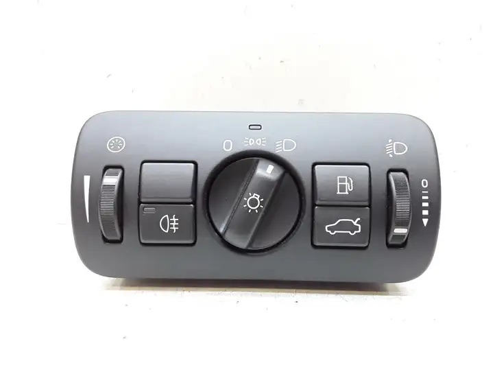 Volvo V70 (2007 - 2013) 30739413 Включатель фонарей — фото 1
