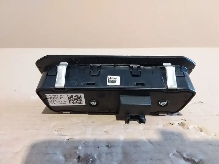 BMW 4 G22 G23 G24 G26 (2020 - ) 9461139 Включатель фонарей — фото 2