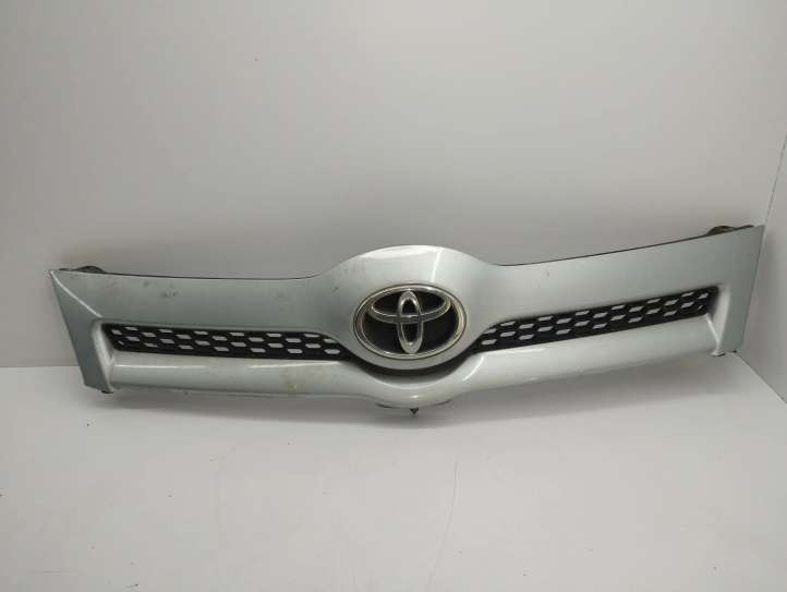 Toyota Corolla Verso AR10 (2004 - 2009)  531110F010 Верхняя решётка