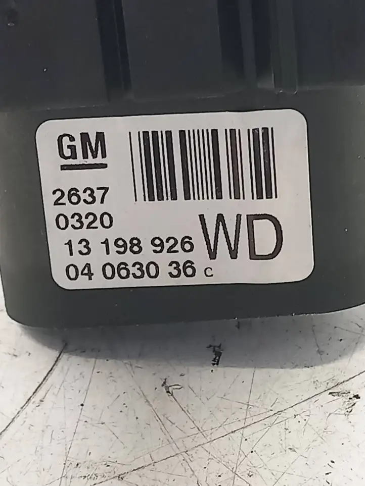 Opel Astra (2004 - 2009)  13198926 Включатель фонарей