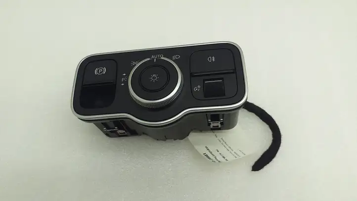 Mercedes-Benz A W177 (2018 - ) A2479052902 Включатель фонарей — фото 1