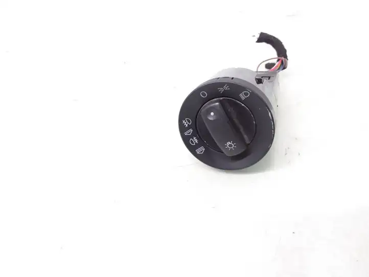 Audi A4 S4 B7 8E 8H (2004 - 2009) 8E0941531C Включатель фонарей — фото 1