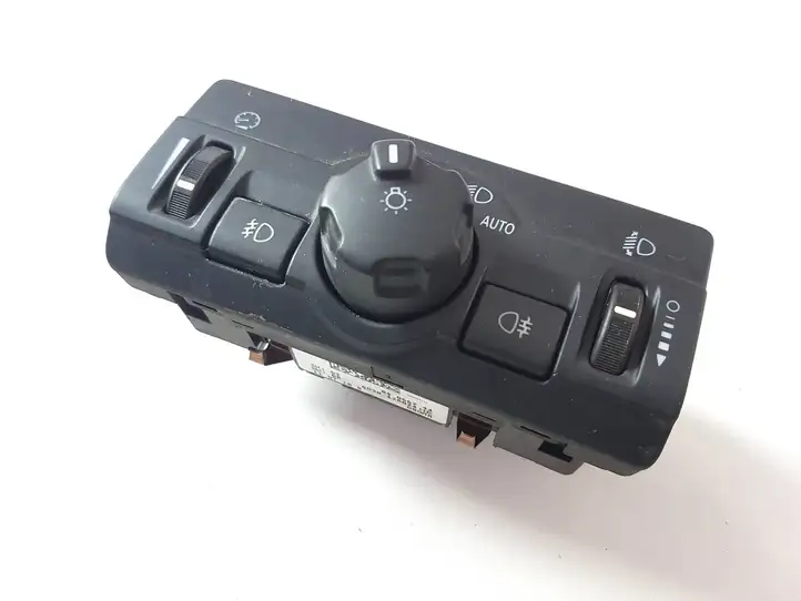 Land Rover Freelander 2 - LR2 (2006 - 2010) 6G9N13A024HE Включатель фонарей — фото 1