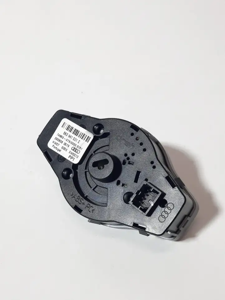 Audi A4 S4 B8 8K (2007 - 2011) 8K0941531C Включатель фонарей — фото 3