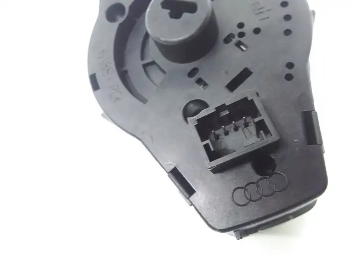 Audi A4 S4 B8 8K (2007 - 2011) 8K0941531G Включатель фонарей — фото 3