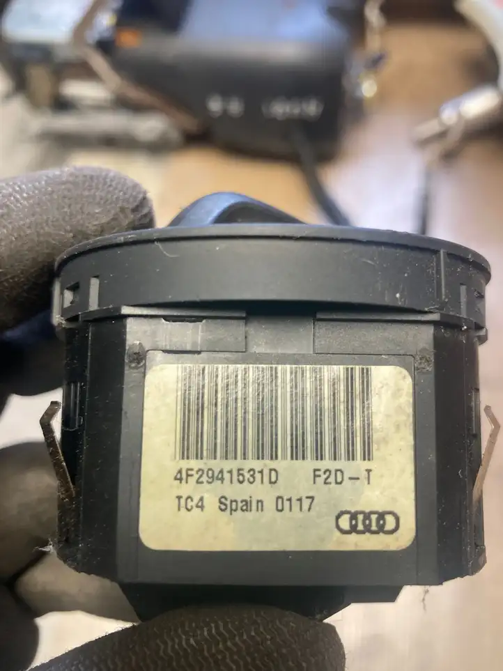 Audi A6 Allroad C6 (2006 - 2008) 4F2941531D Включатель фонарей — фото 3