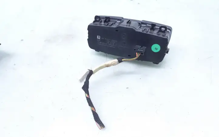 BMW 1 F20 F21 (2011 - 2019) 9265303 Включатель фонарей — фото 3