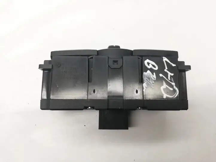 BMW X5 E70 (2006 - 2013) 9134726 Включатель фонарей — фото 4