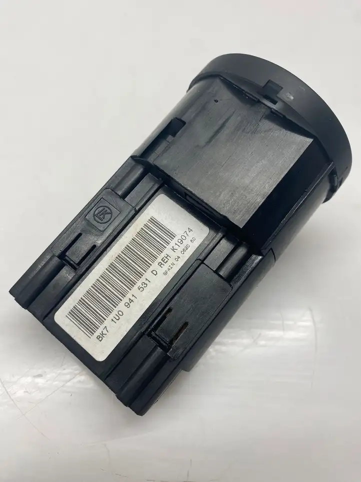 Skoda Fabia Mk2 (5J) (2007 - 2014) 1U0941531D Включатель фонарей — фото 4