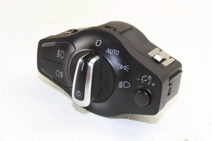 Audi A4 S4 B8 8K (2011 - 2015) 8K0941531AS Включатель фонарей — фото 3