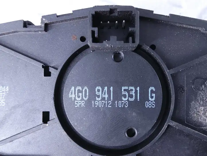 Audi A6 C7 (2011 - 2014) 4G0941531G Включатель фонарей — фото 3