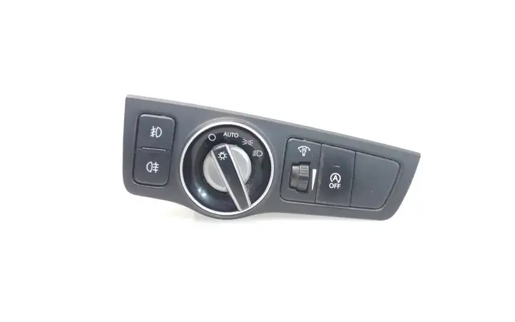 Hyundai i40 (2011 - ) 933003Z150 Включатель фонарей — фото 1