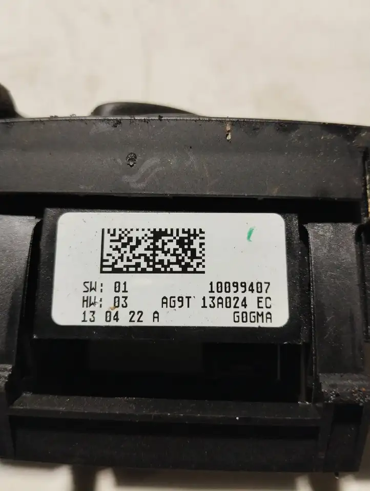 Ford S-MAX (2010 - 2015) 10099407 Включатель фонарей — фото 1