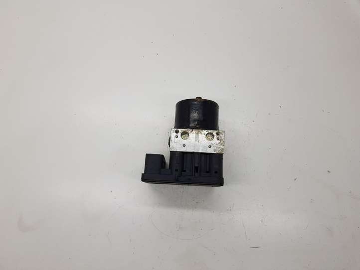 Audi TT (2003 - 2006)  8N0907379H Блок ABS