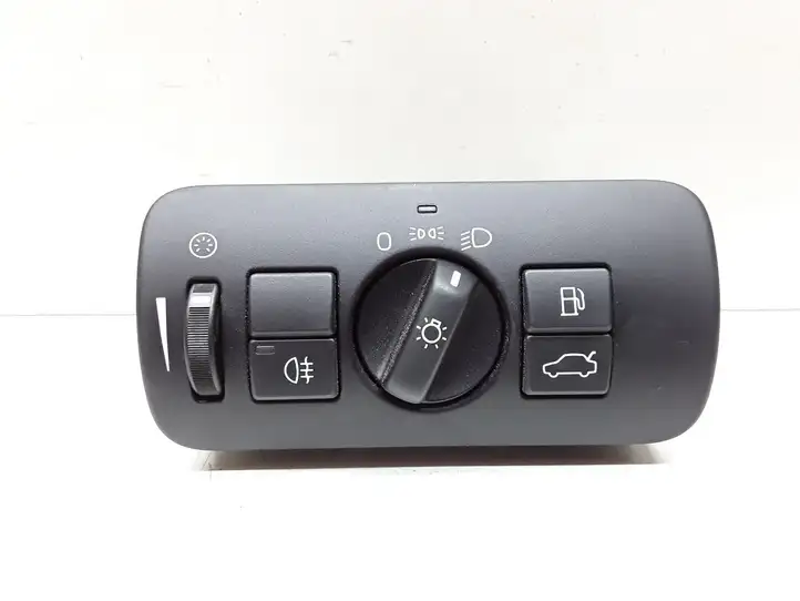 Volvo V60 (2010 - 2013) 30739412 Включатель фонарей — фото 1