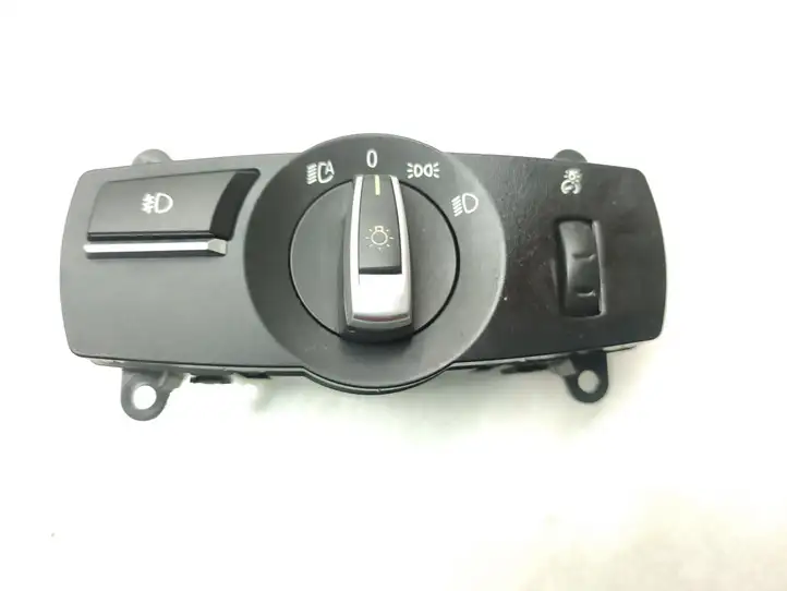 BMW X3 F25 (2010 - 2017) 9192745 Включатель фонарей — фото 1