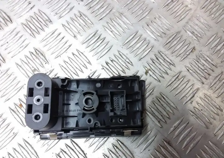 Opel Zafira B (2006 - 2008) 13205863 Включатель фонарей — фото 6