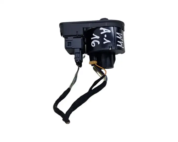 Audi A1 (2010 - 2014) 8X1941531AH Включатель фонарей — фото 2