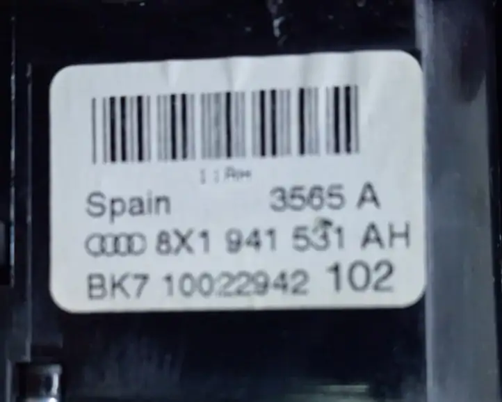 Audi A1 (2010 - 2014) 8X1941531AH Включатель фонарей — фото 6