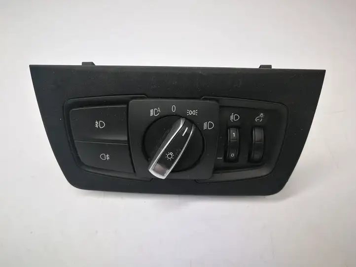BMW 1 F20 F21 (2011 - 2019) 926530503 Включатель фонарей — фото 1
