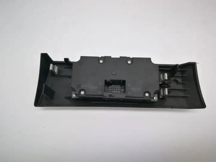 BMW 5 E60 E61 (2004 - 2010) 6953735 Включатель фонарей — фото 3