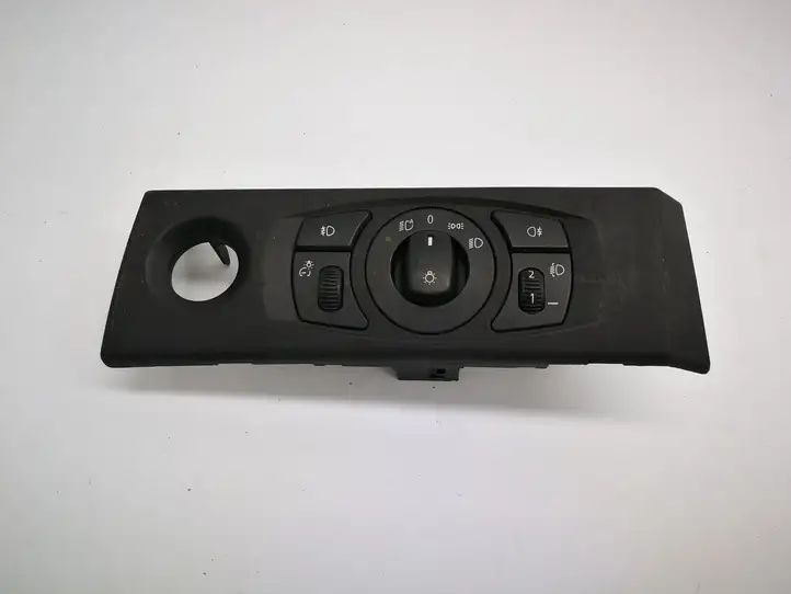 BMW 5 E60 E61 (2004 - 2010) 6953737 Включатель фонарей — фото 2