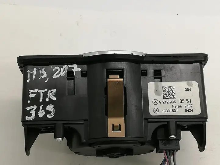 Mercedes-Benz E A207 (2010 - 2017) A2129050551 Включатель фонарей — фото 3