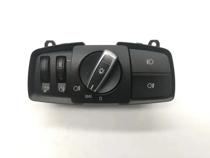 BMW 1 F20 F21 (2011 - 2019) 9265304 Включатель фонарей — фото 1