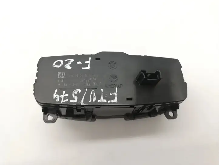 BMW 1 F20 F21 (2011 - 2019) 9265304 Включатель фонарей — фото 2