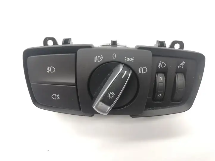 BMW 1 F20 F21 (2011 - 2019) 9265305 Включатель фонарей — фото 1