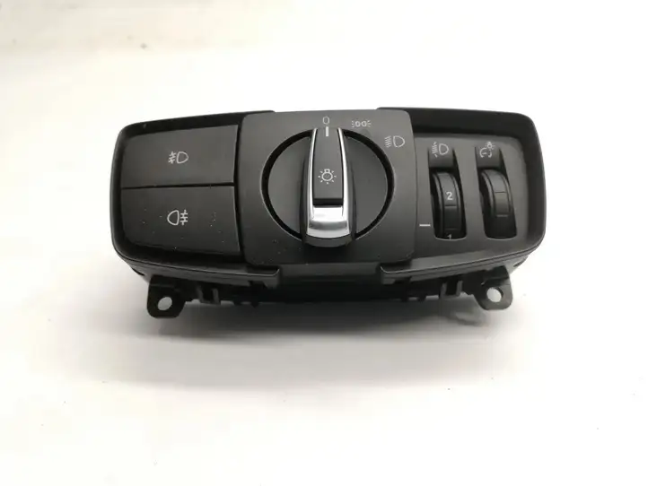 BMW 1 F20 F21 (2011 - 2019) 9265304 Включатель фонарей — фото 2