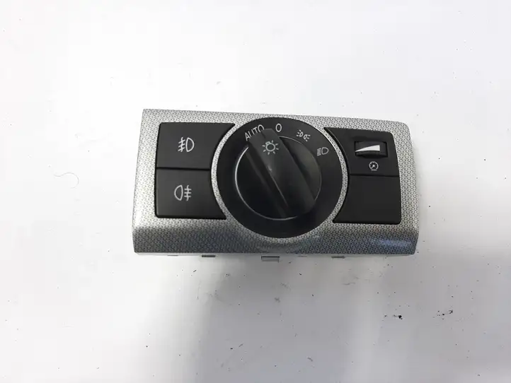 Opel Antara (2011 - 2017) 20988694 Включатель фонарей — фото 1