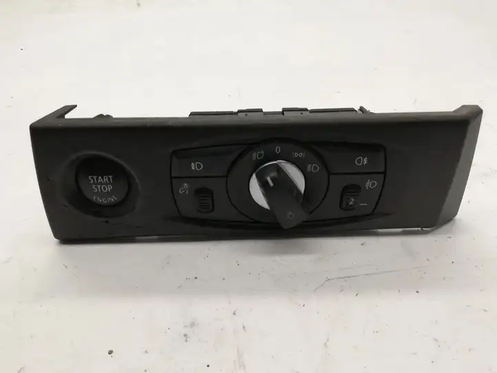 BMW 5 E60 E61 (2004 - 2010) 6988555 Включатель фонарей — фото 2