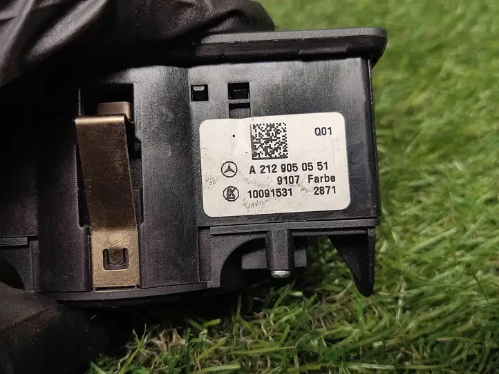 Mercedes-Benz E W212 (2009 - 2016)  A2129050551 Включатель фонарей