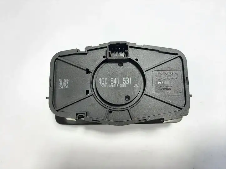 Audi A6 C7 (2011 - 2014) 4G0941531 Включатель фонарей — фото 2