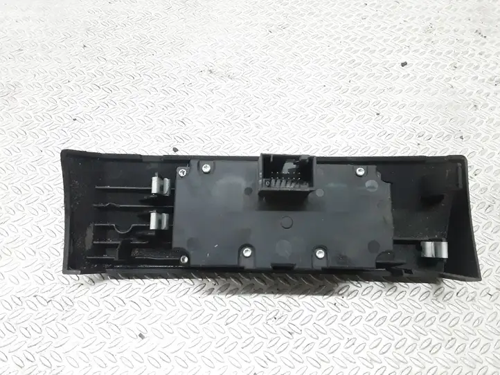 BMW 5 E60 E61 (2004 - 2010) 6988553 Включатель фонарей — фото 3