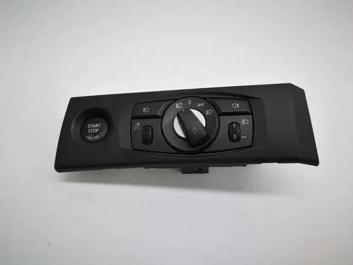 BMW 5 E60 E61 (2004 - 2010) 6988555 Включатель фонарей — фото 1