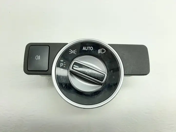 Mercedes-Benz E W212 (2009 - 2016) A2129050551 Включатель фонарей — фото 1